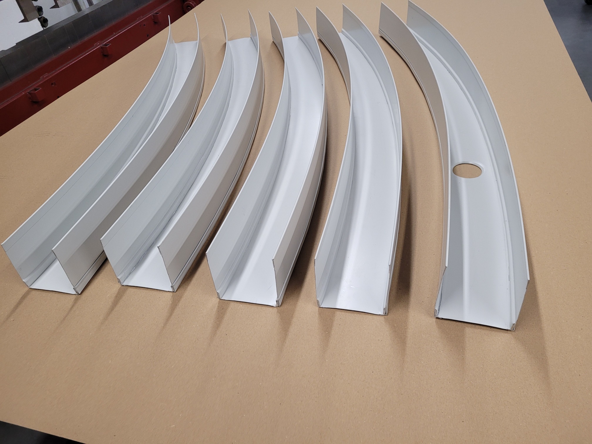 Rynny łukowe półokrągłe – przykład